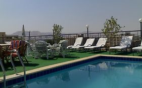 فندق رويال هاوس